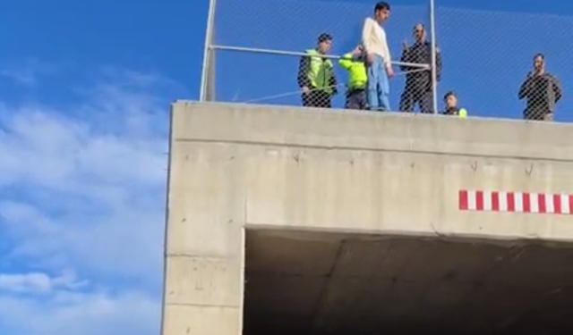 İntihar etmeye çalışan genç ikna idildi