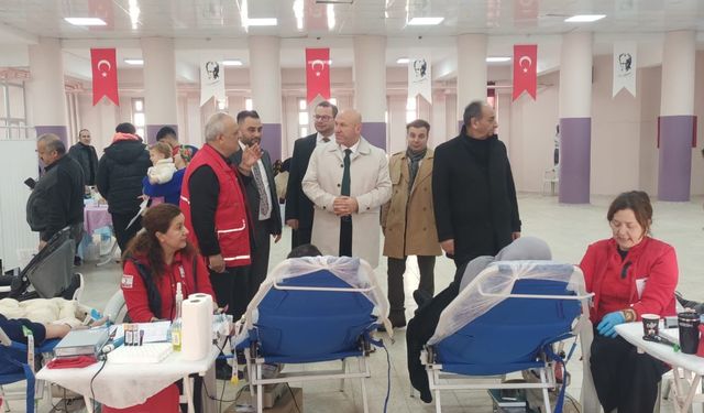 Hacı Ali Saruhan Okulları’ndan Kızılay’a Rekor Bağış