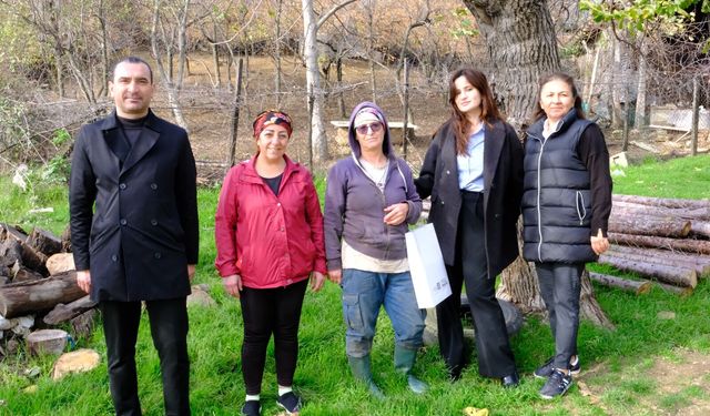 TOPRAĞIN GÜCÜ YALOVA’DA BULUŞTURDU: “TOPRAKLA UĞRAŞMAK İNSANLA MÜCADELEDEN DAHA KOLAY”