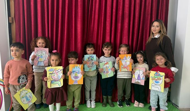 POST MODERN SANAT ATÖLYESİNE MİNİK SANATSEVERLERDEN YOĞUN KATILIM