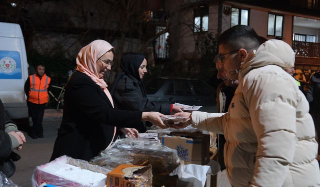 Altınova’da Miraç Kandili’nde Helva İkramı