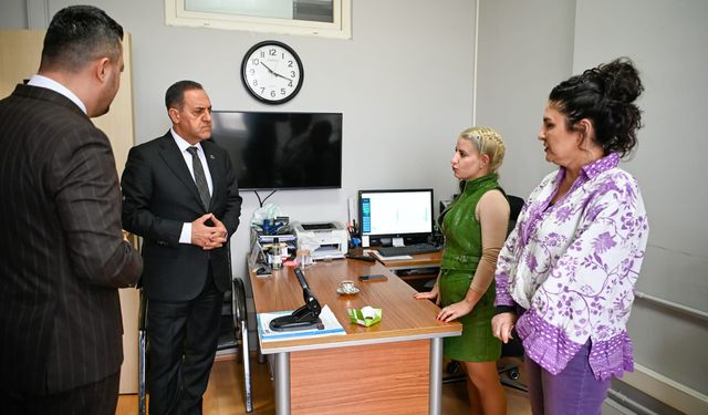 Yalova Valisi Ahmet Hamdi Usta Göreve Hızlı Başladı: Personelle Tanıştı, Sorunları Dinledi