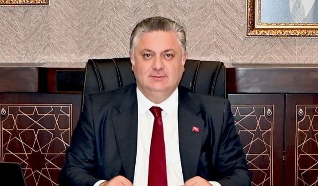 Başkan Gürel’den Bayrak Çağrısı: Şanlı Bayrağımız İndirilemez