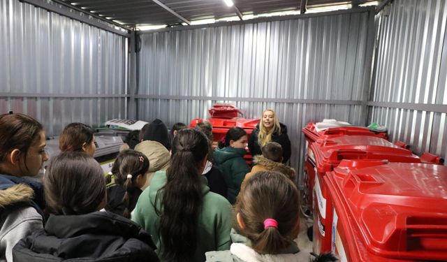Kaytazdereli Öğrencilerden Çiftlikköy Sıfır Atık Tesisi’ne Ziyaret