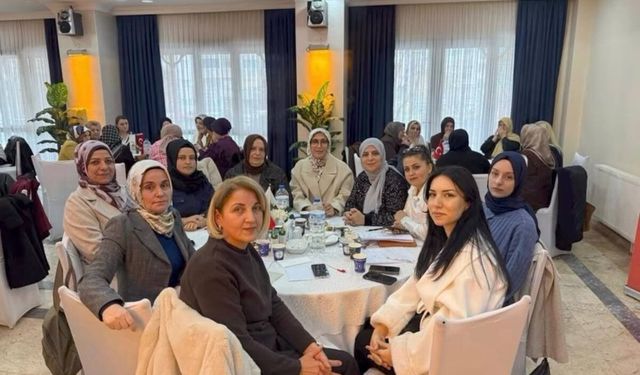 AK Parti Yalova Kadın Kolları Çalıştayı Gerçekleşti