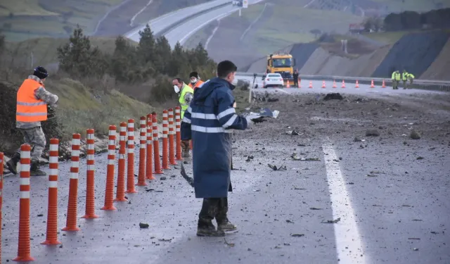 Balıkesir’de F-16 Savaş Uçağı Düştü: Pilot Şehit Oldu, Bölgede Yol Trafiğe Kapatıldı