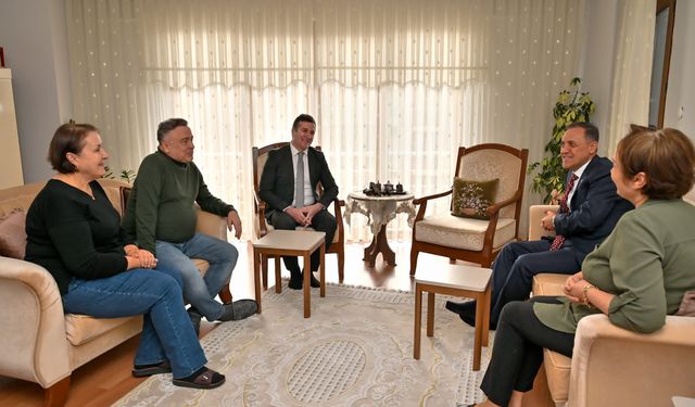 Valimiz Dr. Ahmet Hamdi Usta’dan Şehit Yakınları ve Gazilere Anlamlı Ziyaret