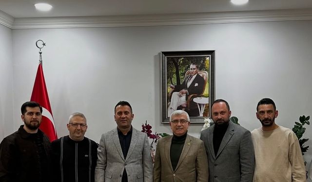 Başkan Aydın Kacir Mazbatasını Aldı, Tebrikler Peş Peşe Geldi