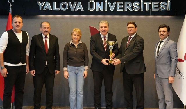 Yalova Üniversitesi Spor Şampiyon Oldu