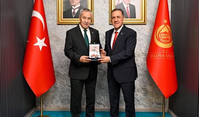 Bülent Arınç’tan Vali Usta’ya Nezaket Ziyareti
