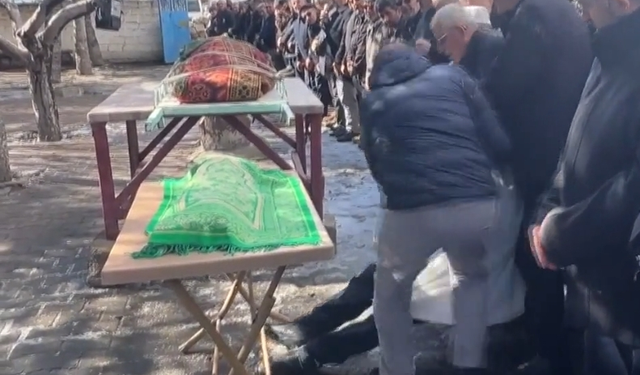 Nevşehir’de Imam Fenalık Geçirdi: Yürekleri Burkan Cenaze Töreni Anları