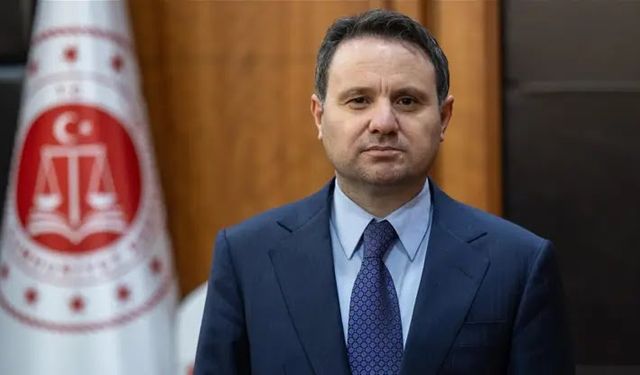 Bakan Akın Gürlek’ten Olaylı Yemin Töreni Açıklaması: “Üzüldüm, Şaşkınlık Yaşadım”