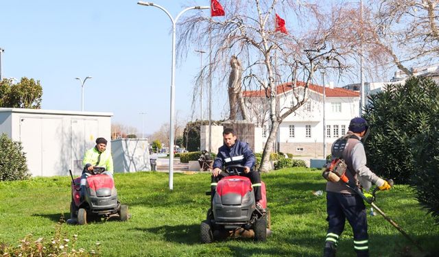 Yalova Belediyesi Kent Genelinde Bakım ve Çevre Düzenleme Çalışmalarını Sürdürüyor