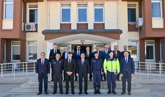 Yalova Valisi Dr. Ahmet Hamdi Usta Altınova’da İncelemelerde Bulundu: Kamu Hizmetlerinde Koordinasyon Vurgusu