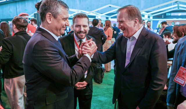 Özgür Özel Barselona’da Dünya Liderleriyle Buluştu: “Demokratlar Otokrasiye Karşı Birleşiyor”