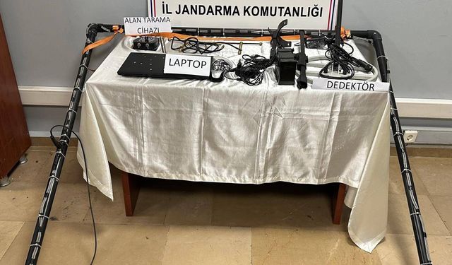 Yalova’da Kaçak Kazı Operasyonu: Ormanlık Alanda 4 Şüpheli Suçüstü Yakalandı