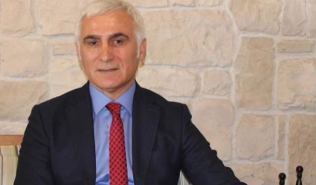 Sinan Giray’dan Kimlik Siyaseti Eleştirisi: “Tartışmalar İdeolojiler Üzerinden Yapılmalı”