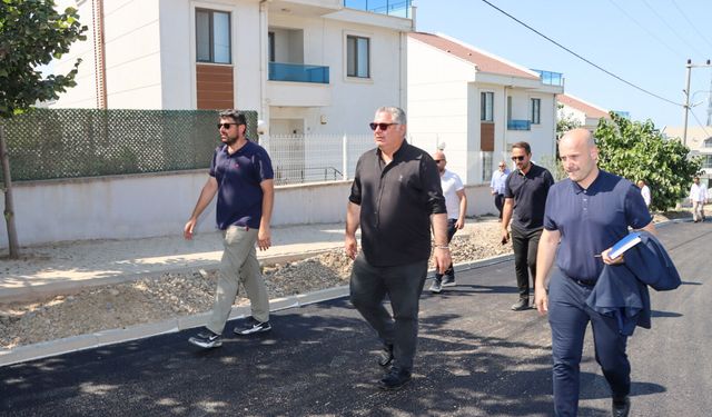 Başkan Gürel, Doğu Sırtı Caddesi'ndeki asfalt çalışmalarını inceledi