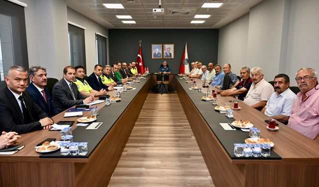 Yalova'da Emniyet ve Muhtarlar Güvenlik Toplantısında Bir Araya Geldi