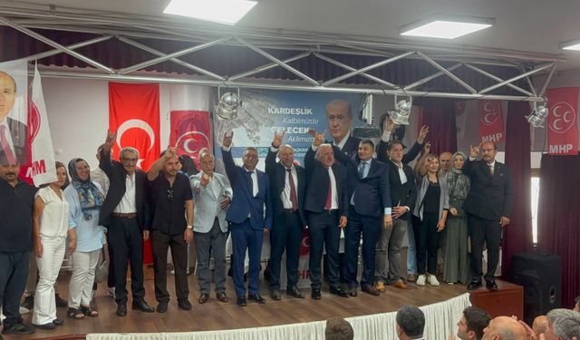 MHP Çiftlikköy İlçe Başkanlığı'nda Devir Teslim: Ahmet Savaş Öztürk Göreve Seçildi