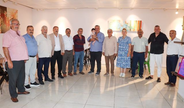 Başkan Mehmet Gürel, Mahalle Muhtarlarıyla Engelsiz Kafe'de Bir Araya Geldi