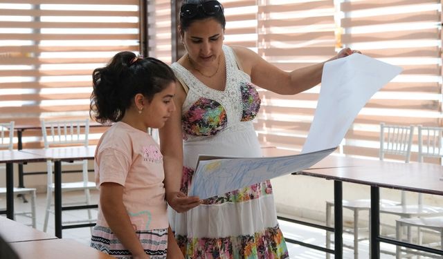 Çiftlikköy’ün Minik Sanatçıları Fırçaları Elinde Topladı: 10 Branşta Bin Kayıt!