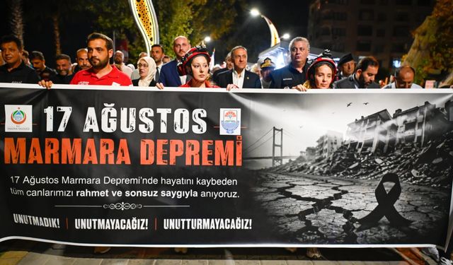 Yalova Unutmadı: Marmara Depremi’nin 27. Yılında Deprem Anıtı’nda Anma Töreni