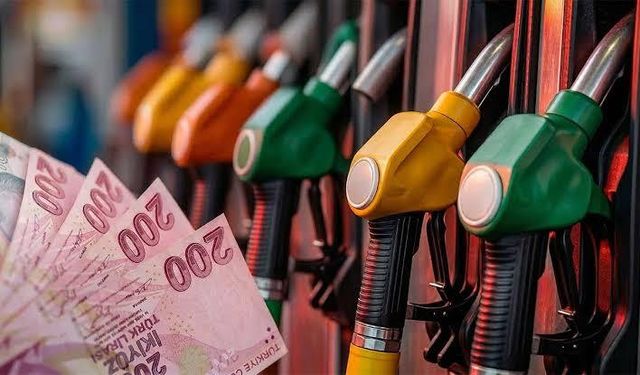 Akaryakıtta Rekor Artış: 80 Lira Sınırı Aşıldı