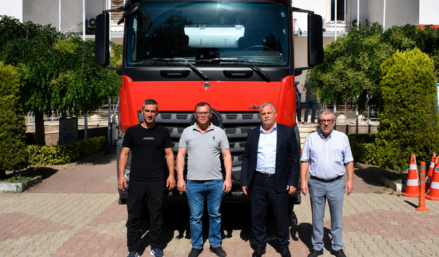 Armutlu Belediyesi Hizmet Filosuna Yeni Altyapı Aracı Eklendi