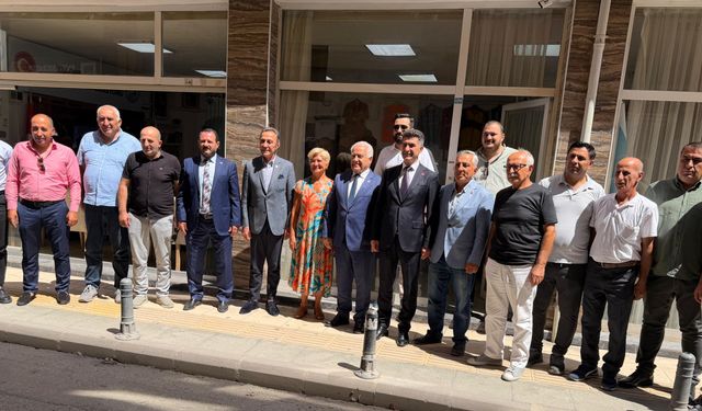 CHP Heyeti Yalova Anadolu Dernekleri Federasyonu’nu Ziyaret Etti: Gündemde Aile Yapısı ve Deprem Riski