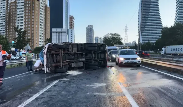 İstanbul Esenyurt'ta Korkunç Kaza: 11 Aracın Karıştığı Zincirleme Kazada 6 Yaralı