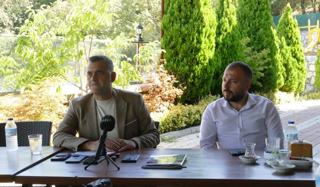 Kadıköy Belediyesi'nden Basın Toplantısı: Altyapı, Ulaşım ve İlçe Olma Talebi Masaya Yatırıldı