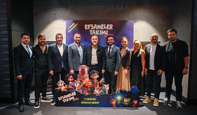Yalova’da “Efsaneler Takımı” Filminin İlk Özel Gösterimine Dr. Ahmet Hamdi Usta da Katıldı