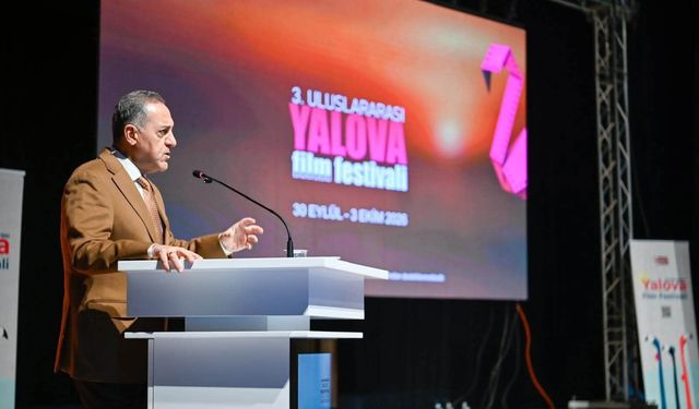 Yalova Film Festivali’nde Gala Coşkusu! Ödüller Sahiplerini Buldu