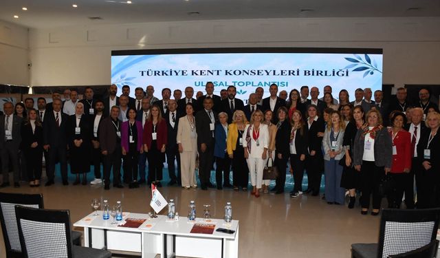 Türkiye Kent Konseyleri Birliği 18. Dönem Başkanlığı Balıkesir’de Devredildi