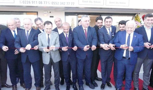 Trident Dent Yalova’da Törenle Açıldı