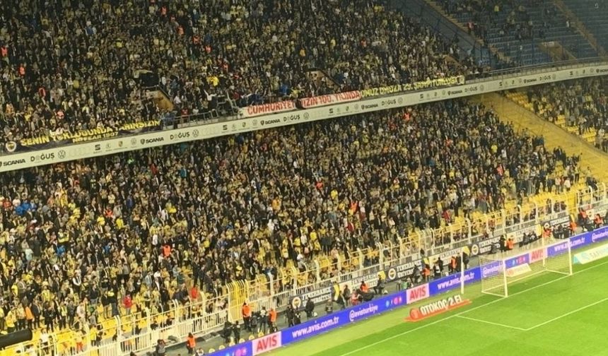 Fenerbahçe Tribünlerinden 'Ali Koç İstifa' Sesleri