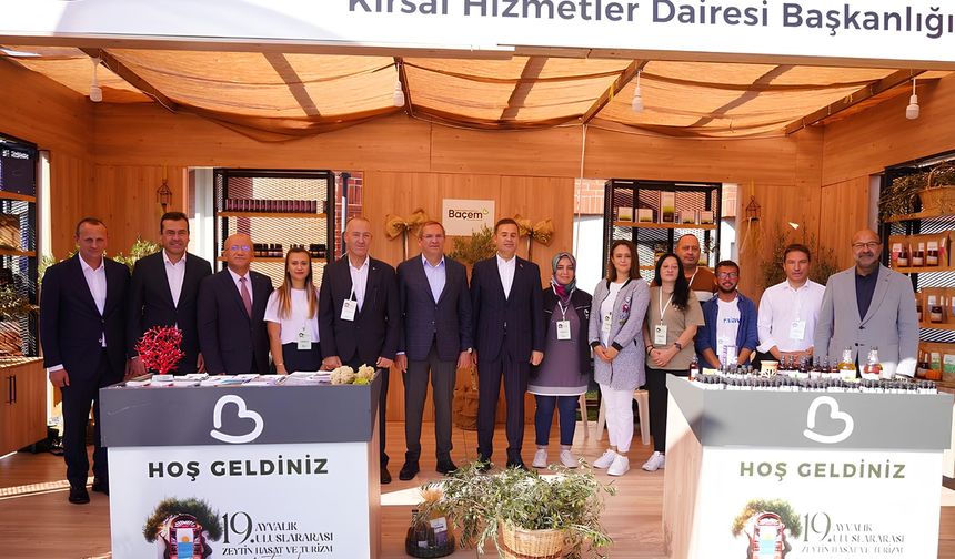 Başkan Yele, Ayvalık Zeytin Festivali’ne katıldı