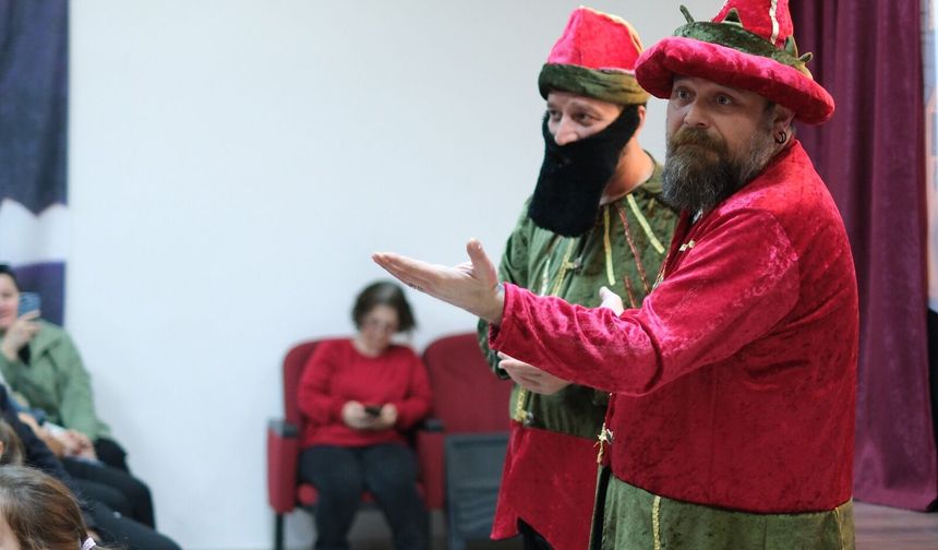 Çiftlikköy’de Karagöz ve Hacivat Coşkusu