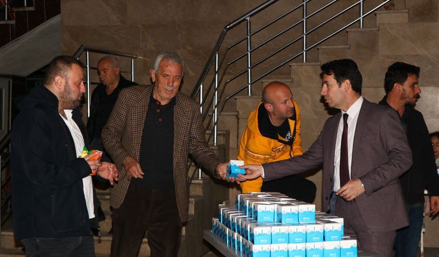 Çiftlikköy Belediyesi Kandil Simidi Geleneğini Sürdürdü
