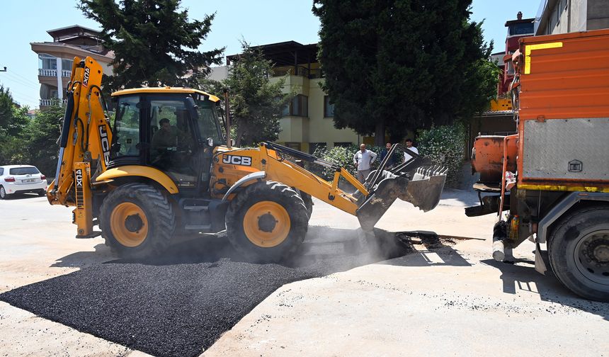 Yalova’da Asfalt Yama Çalışmaları Sürüyor