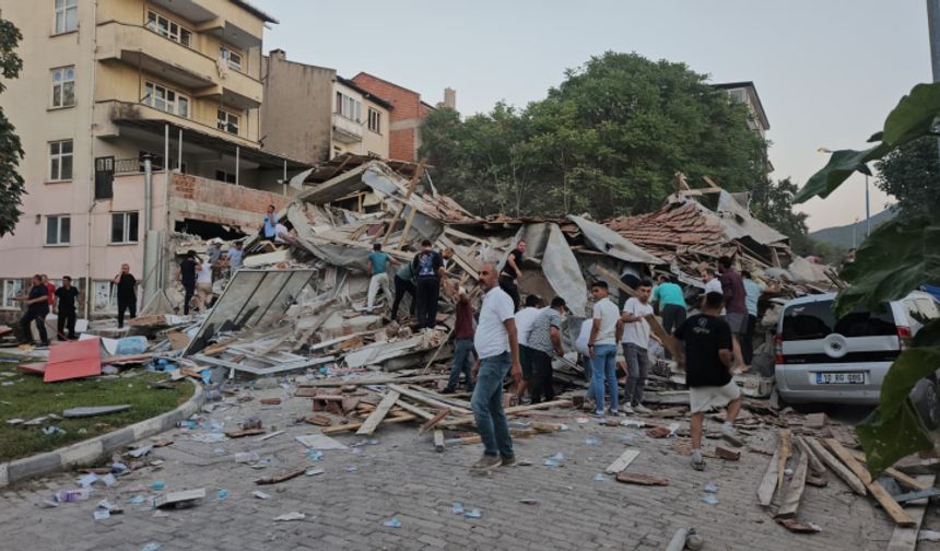 Balıkesir'de Artçılar Sürüyor