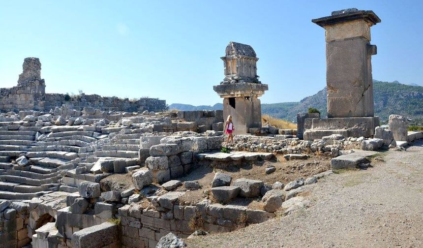 Türkiye Turizmi 2025’te Zorlu Sınavda: Pahalılık, Güvenlik Endişesi ve Personel Krizi Geleceği Tehdit Ediyor