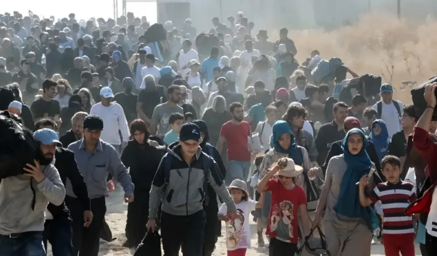 Esad’ın Devrilmesi Sonrası Türkiye’den Suriye’ye Geri Dönüşlerde Rekor Artış