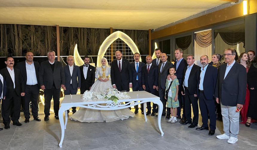 Derya ile Yusuf, dillere destan bir düğünle evlendi