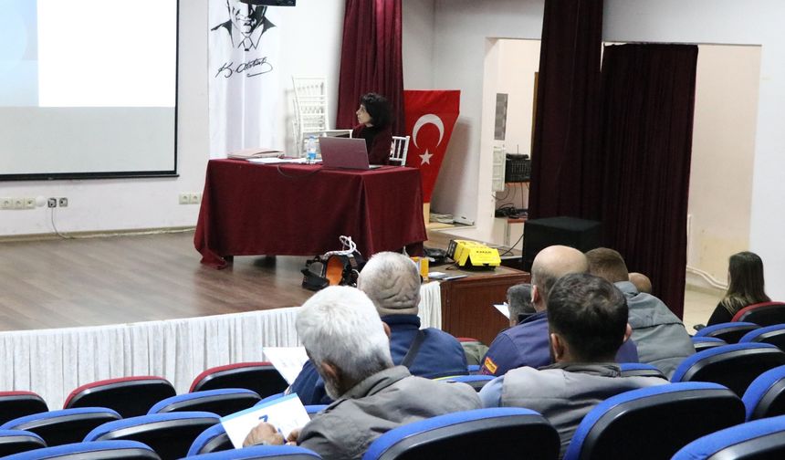 Çiftlikköy Belediyesi'nden Personeline Yüksekte Güvenli Çalışma Eğitimi