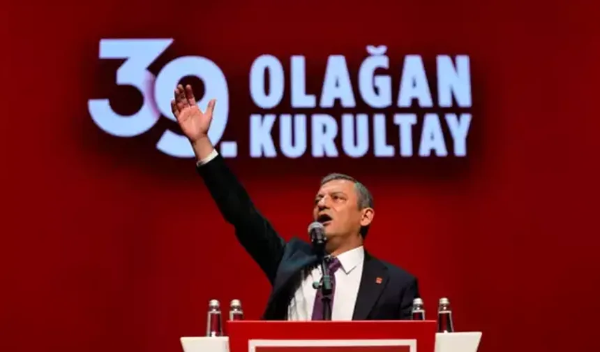 CHP 39. Olağan Kurultayı’nda Özgür Özel 1333 oyla yeniden genel başkan seçildi
