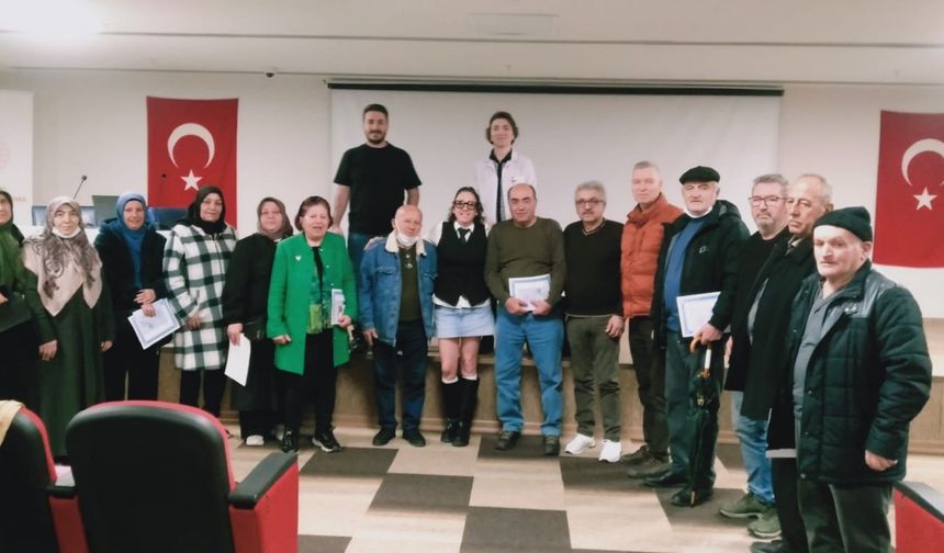 Yalova’da Diyabet Okulu Eğitimleri Devam Ediyor Yalova Eğitim ve Araştırma Hastanesi’nde her ay düzenlenen Diyabet Okulu