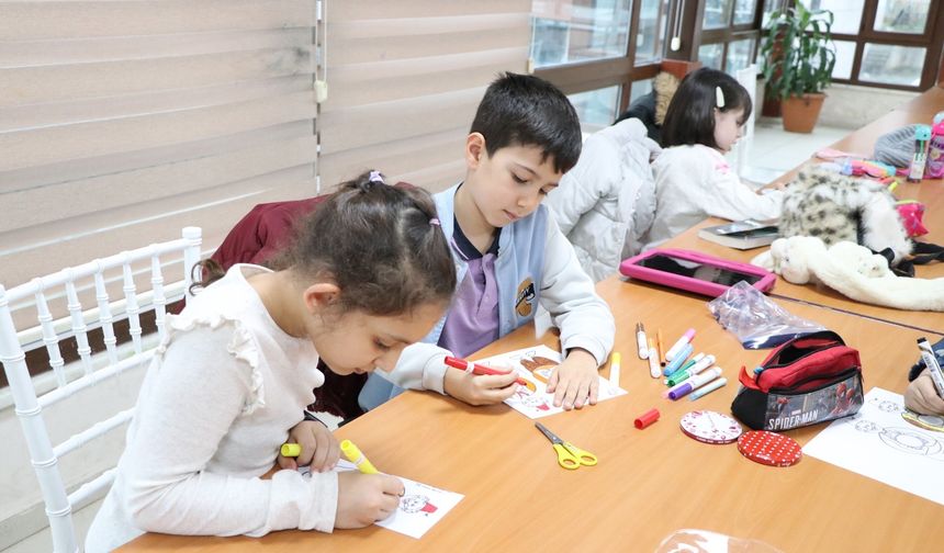 Çiftlikköy’de Miniklerden Geri Dönüşümle Ramazan Davulcusu