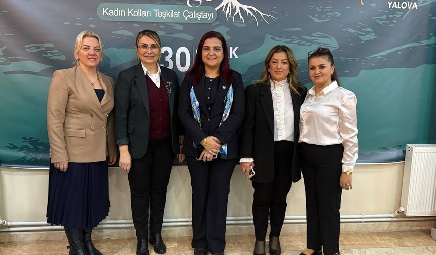 AK Parti Yalova İl Kadın Kolları “Köklerden Geleceğe” Çalıştayı Gerçekleştirildi